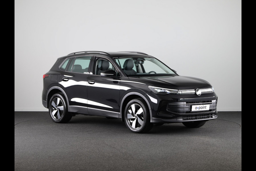 Volkswagen Tiguan 1.5 eTSI Life Edition 150 pk Automaat (DSG) | Navigatie | Elektr. trekhaak | Parkeersensoren (Park assist) | Achteruitrijcamera | Stoelverwarming |