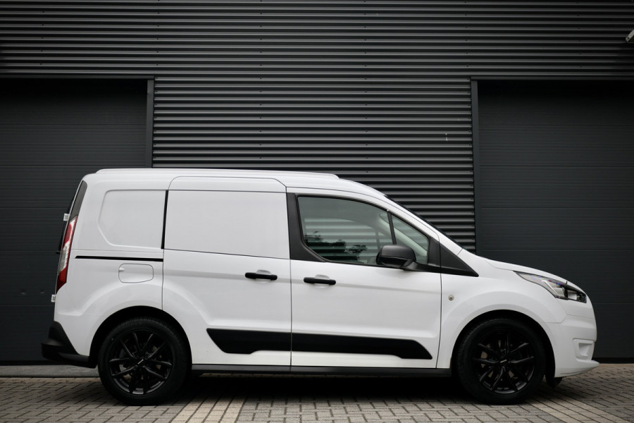 Ford Transit Connect 1.5 EcoBlue | Camera | Navigatie | CarPlay | Cruise control | 3-Zitter | Stoelverwarming | Airco | Dealer onderhouden | Nieuwe APK | Onderhoudsbeurt