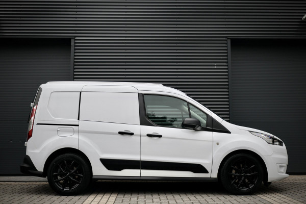 Ford Transit Connect 1.5 EcoBlue | Camera | Navigatie | CarPlay | Cruise control | 3-Zitter | Stoelverwarming | Airco | Dealer onderhouden | Nieuwe APK | Onderhoudsbeurt