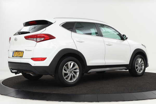 Hyundai Tucson 1.6 GDi Comfort | Stoelverwarming | Trekhaak | Camera | Navigatie | Climate control | Cruise control | Achterbank verwarmd | Bluetooth