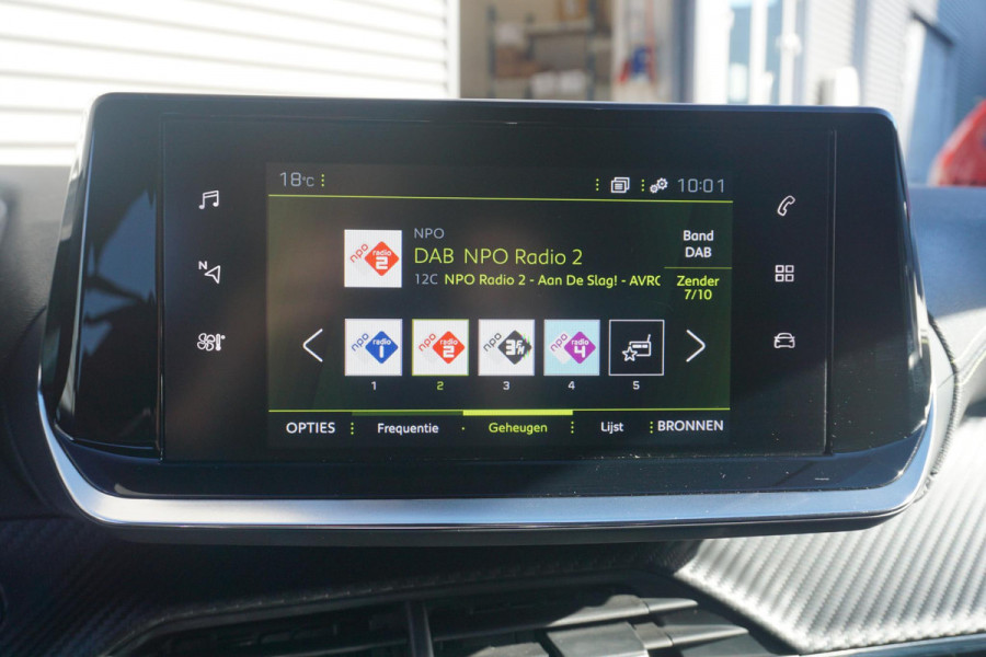 Peugeot 208 1.2 TURBO GT AUTOMAAT | Navigatie Pro | Climate control | Carplay | Camera |