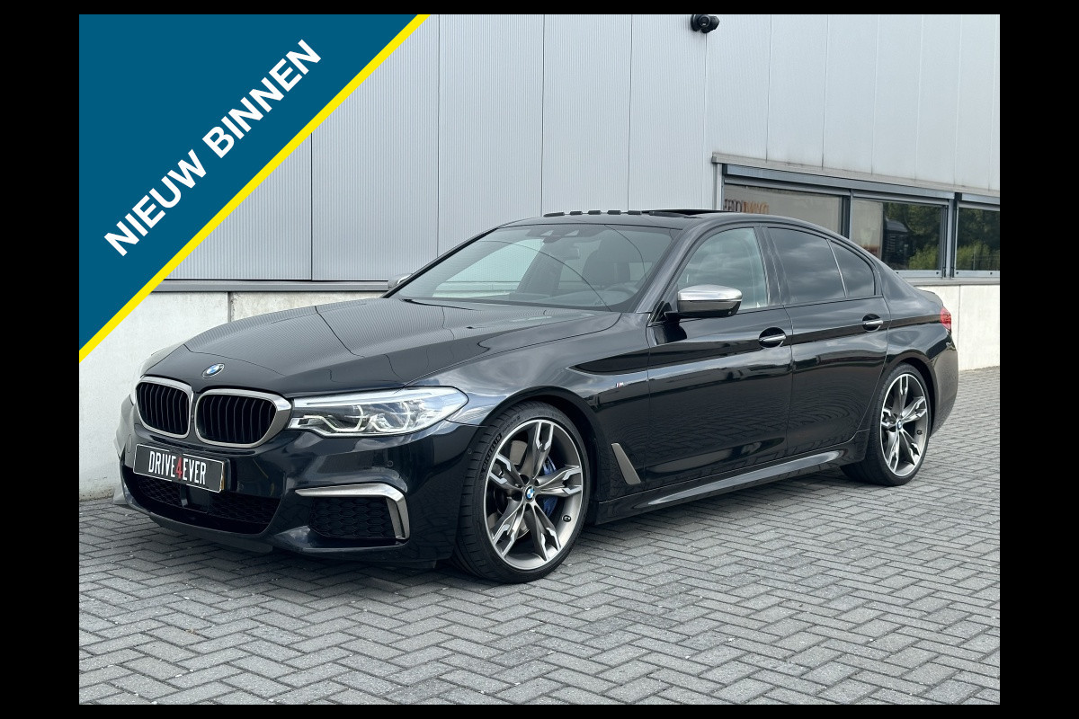 BMW 5 Serie M550i xD M PACK FULL PANO 360 CAMERA ECC PDC LED LEDER