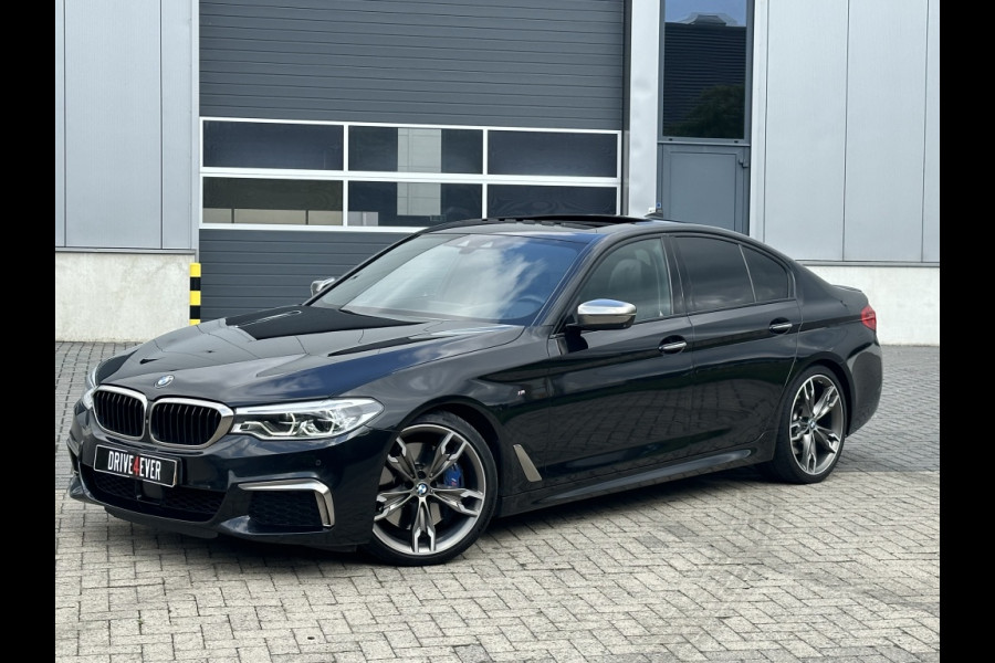 BMW 5 Serie M550i xD M PACK FULL PANO 360 CAMERA ECC PDC LED LEDER