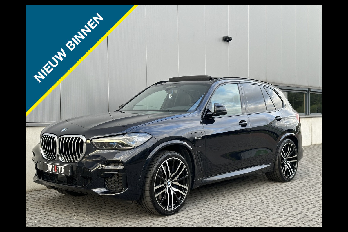 BMW X5 xDrive45e M PACK 395pk PANO ACC ECC 360 CAMERA HUD LEDER