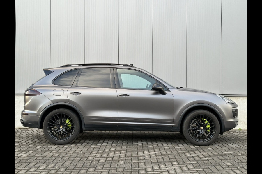 Porsche Cayenne 3.0 S E-Hybrid Pl Ed FULL MATT GREY PANO NAVI CR CONTROL