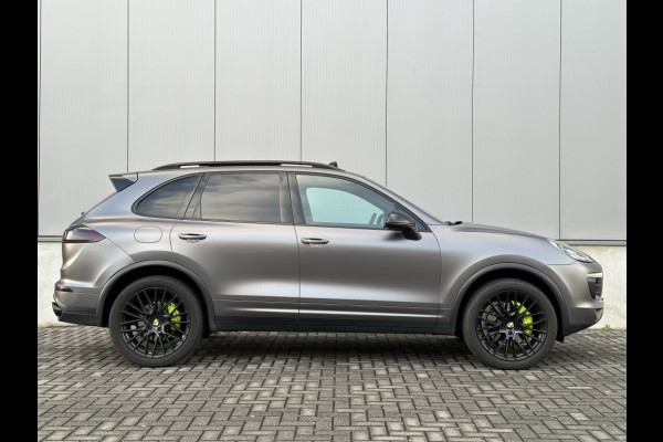 Porsche Cayenne 3.0 S E-Hybrid Pl Ed FULL MATT GREY PANO NAVI CR CONTROL