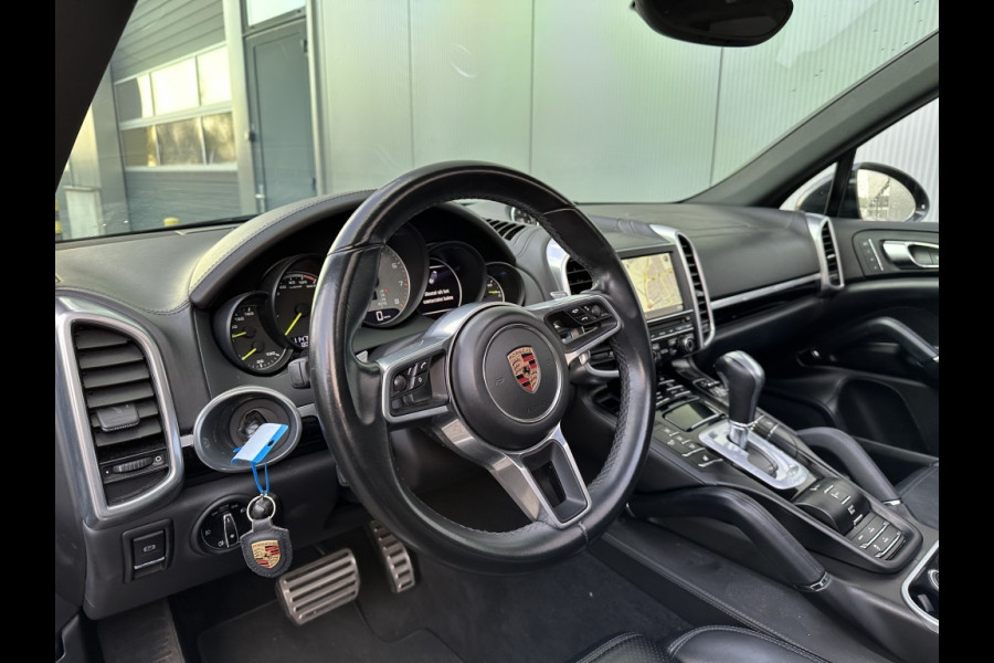 Porsche Cayenne 3.0 S E-Hybrid Pl Ed FULL MATT GREY PANO NAVI CR CONTROL