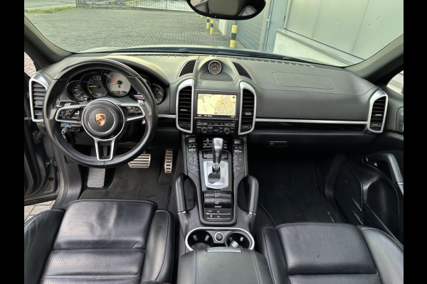 Porsche Cayenne 3.0 S E-Hybrid Pl Ed FULL MATT GREY PANO NAVI CR CONTROL