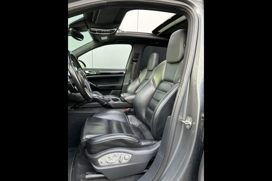 Porsche Cayenne 3.0 S E-Hybrid Pl Ed FULL MATT GREY PANO NAVI CR CONTROL