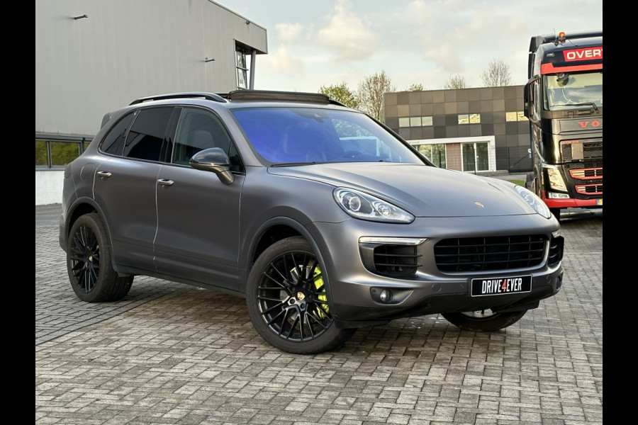 Porsche Cayenne 3.0 S E-Hybrid Pl Ed FULL MATT GREY PANO NAVI CR CONTROL