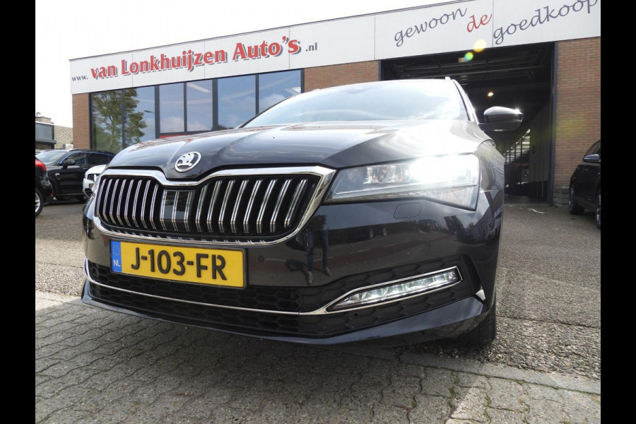 Škoda Superb Combi 1.5 TSI Aut. Business Edition NAVI/CAMERA/LED/TREKHAAK/17"LMV!