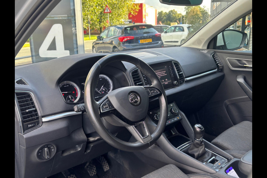 Škoda Karoq BWJ 2019 | 1.0 TSI 116PK Bus Ed | TREKHAAK | CAMERA | CLIMA | NAVI | CARPLAY | PRIVACY GLASS |