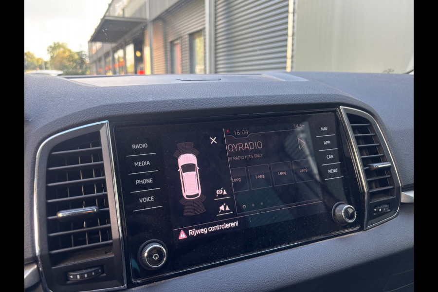 Škoda Karoq BWJ 2019 | 1.0 TSI 116PK Bus Ed | TREKHAAK | CAMERA | CLIMA | NAVI | CARPLAY | PRIVACY GLASS |