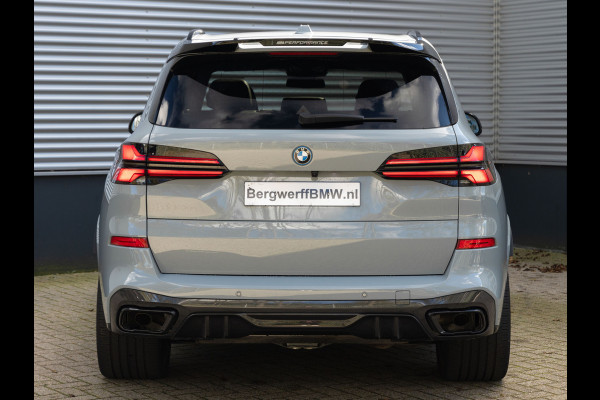 BMW X5 xDrive50e M-Sport Pro - Performance Parts - Pano - Trekhaak - Comfortzetels - Driving + Parking Ass Prof