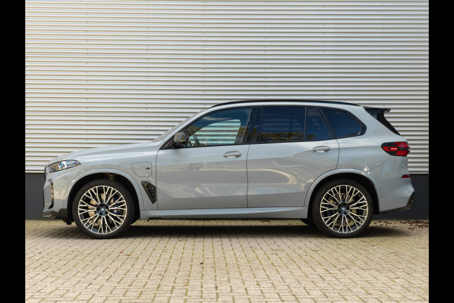 BMW X5 xDrive50e M-Sport Pro - Performance Parts - Pano - Trekhaak - Comfortzetels - Driving + Parking Ass Prof