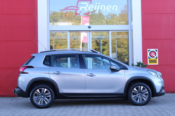 Peugeot 2008 1.2 110PK ALLURE | NAVIGATIE 10" TOUCHSCREEN | TREKHAAK | CLIMATE CONTROL | CRUISE CONTROL | LICHTMETALEN VELGEN | PARKEER SENSOREN | ALL SEASON BANDEN | REGEN/LICHT SENSOR |