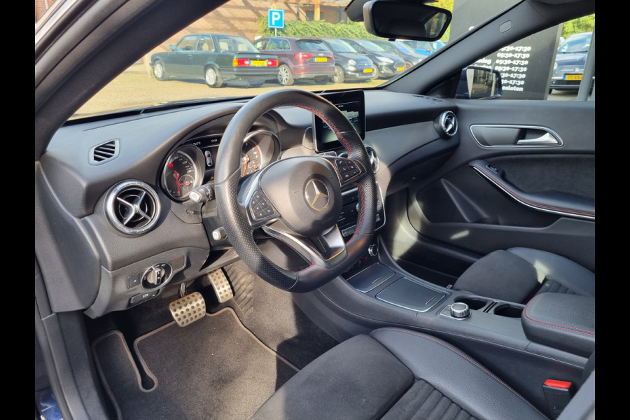 Mercedes-Benz CLA-Klasse 180 Business Solution AMG INCL BTW / CAMERA  / CRUISE /