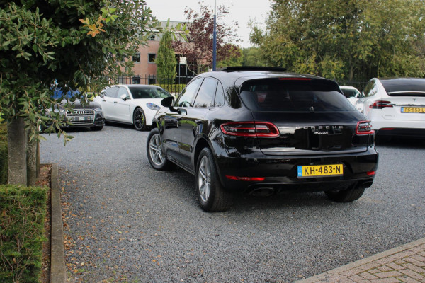 Porsche Macan 2.0 Turbo 252 PK Aut. NL Auto Trekhaak Pano 22''