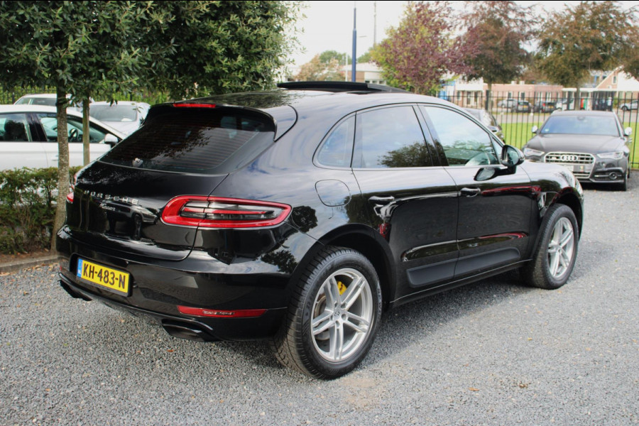 Porsche Macan 2.0 Turbo 252 PK Aut. NL Auto Trekhaak Pano 22''