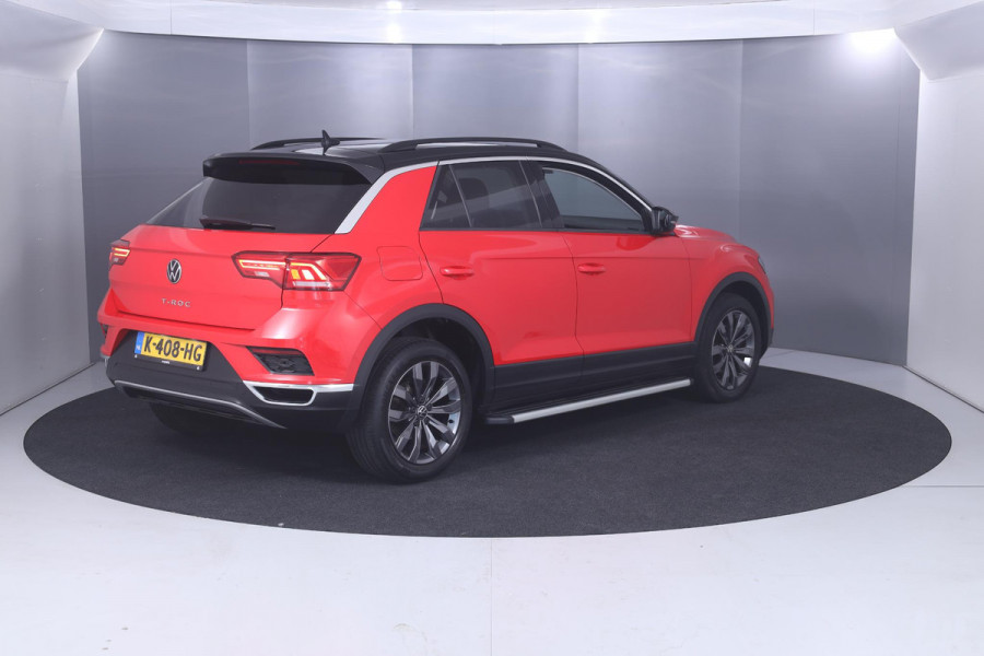 Volkswagen T-Roc 1.0 TSI Style 115pk 6bak| Navi| 17'LM-velgen| Camera| Alarm| extra getint glas