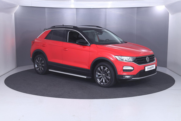 Volkswagen T-Roc 1.0 TSI Style 115pk 6bak| Navi| 17'LM-velgen| Camera| Alarm| extra getint glas