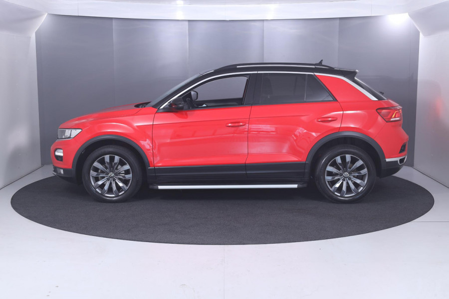 Volkswagen T-Roc 1.0 TSI Style 115pk 6bak| Navi| 17'LM-velgen| Camera| Alarm| extra getint glas