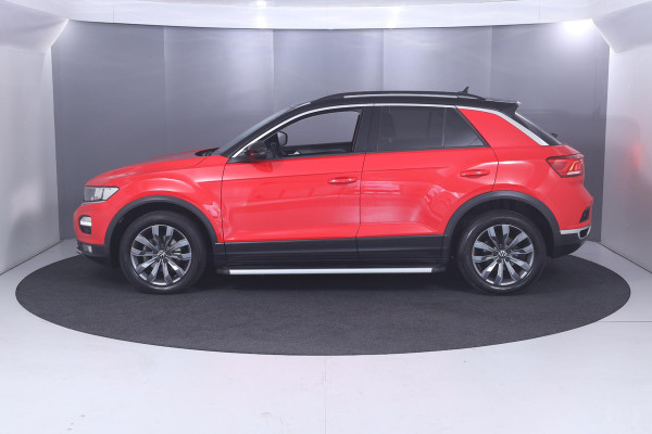 Volkswagen T-Roc 1.0 TSI Style 115pk 6bak| Navi| 17'LM-velgen| Camera| Alarm| extra getint glas