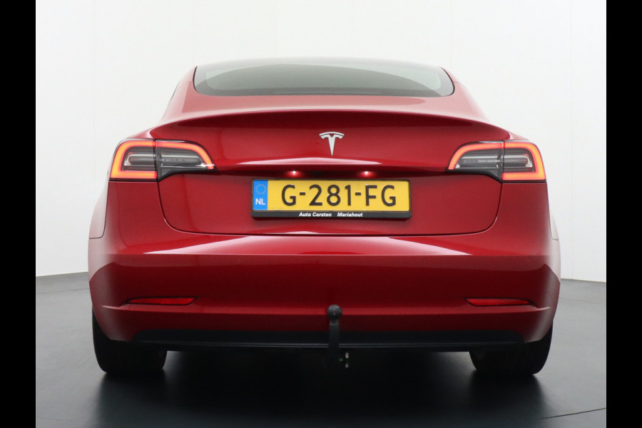 Tesla Model 3 SR+60kWh Trekhaak 325PK 19" 59.000 nieuw ! AutoPilot FSD.vb Premium-Luidsprekers Leer PanoDak Adaptive cruise 18" Camera's Elekt Ecc Navigatiesysteem full map LED-a+v Comfortstoel(en) ACC Dual-ECC DAB Voorverwarmen interieur via App Keyless via Telefoonsleutel One-Pedal-Drive Origin. NLse auto !