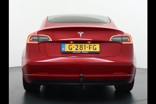 Tesla Model 3 SR+60kWh Trekhaak 325PK 19" 59.000 nieuw ! AutoPilot FSD.vb Premium-Luidsprekers Leer PanoDak Adaptive cruise 18" Camera's Elekt Ecc Navigatiesysteem full map LED-a+v Comfortstoel(en) ACC Dual-ECC DAB Voorverwarmen interieur via App Keyless via Telefoonsleutel One-Pedal-Drive Origin. NLse auto !