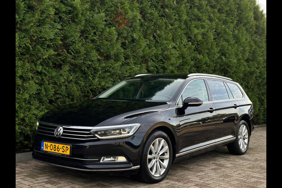 Volkswagen Passat Variant 2.0 TDI Highline DSG Camera Leder