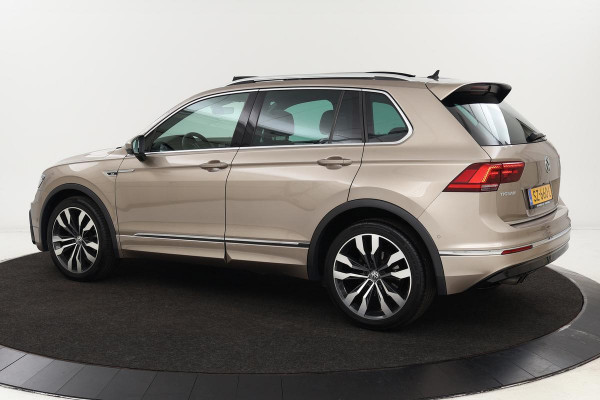 Volkswagen Tiguan 1.4 TSI Highline R | Panoramadak | Camera | Stoelverwarming | Keyless | Park Assist | Full LED | Carplay | Active Info