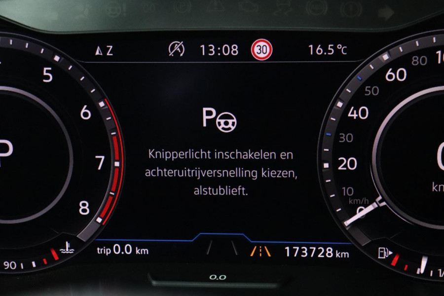 Volkswagen Tiguan 1.4 TSI Highline R | Panoramadak | Camera | Stoelverwarming | Keyless | Park Assist | Full LED | Carplay | Active Info