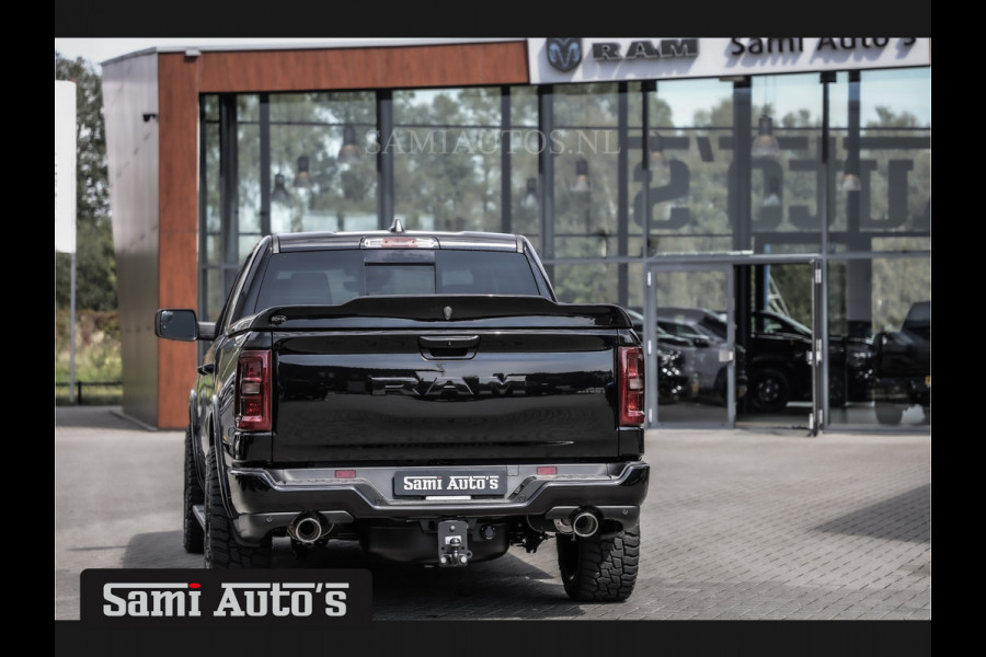 Dodge Ram 2025 LARAMIE NIGHT PREMIUM | BOM VOL + 14.4 INCH SCHERM BOM VOL | LUCHTVERING | HUD | HURRICAN 420PK 636 Nm TWIN TURBO | PRIJS M DUBBELE CABINE | PICK UP | 5 PERSOONS | DC | GRIJSKENTEKEN | VOORRAAD NR 2209 - 4954