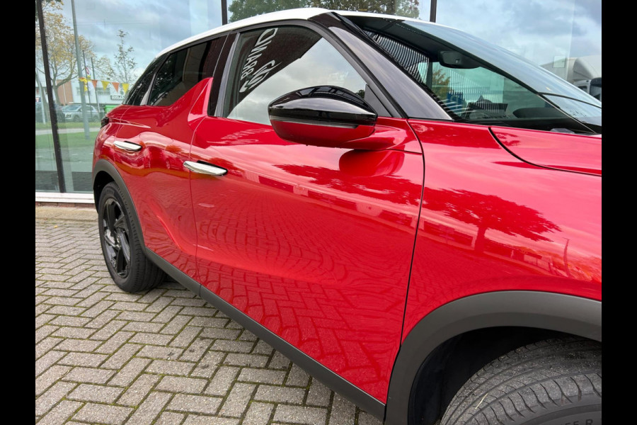 DS DS 3 Crossback 1.2 Turbo 100pk So Chic - Navi - Leder - Camera - Winterpakket - Org.NL