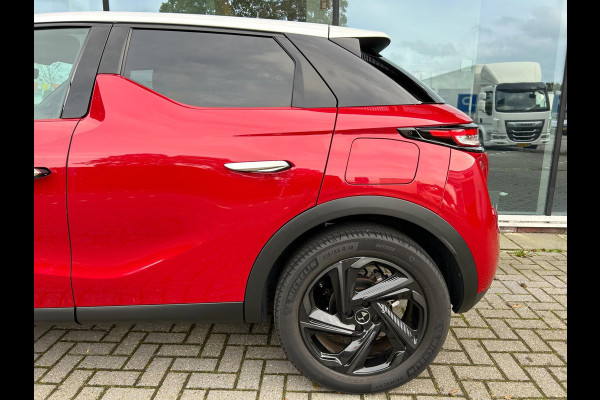 DS DS 3 Crossback 1.2 Turbo 100pk So Chic - Navi - Leder - Camera - Winterpakket - Org.NL