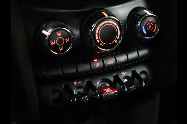 MINI Mini 1.5 Cooper Business 136PK! [NAVIGATIE, STRIPING, BLUETOOTH, CRUISE CONTROL, AIRCO, LM VELGEN, NIEUWSTAAT]