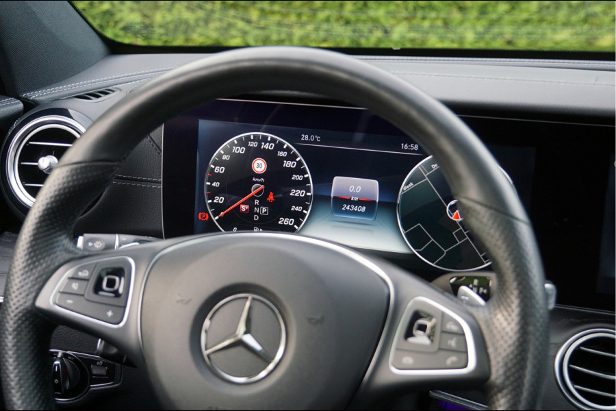 Mercedes-Benz E-Klasse Estate E 350 d Estate AMG Line | Pano Burmester Memory Multibeam