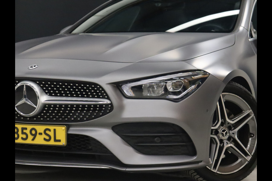 Mercedes-Benz CLA-Klasse 200 AMG Sport 164 PK! [SCHUIFDAK, SFEERVERLICHTING, CAMERA, LAK MOJAVESILVER, GROOT NAVI, SPORTSTOELEN, PDC, CRUISE CONTROL, AIRCO, NIEUWSTAAT]