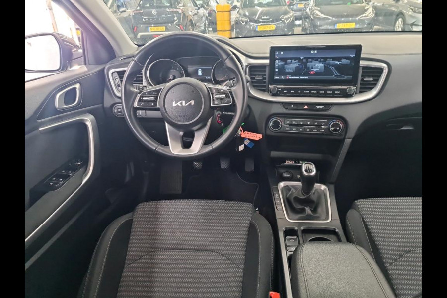 Kia Ceed Sportswagon 1.5 T-GDi DynamicLine NL AUTO | 10x in voorraad  | TREKHAAK | CARPLAY |