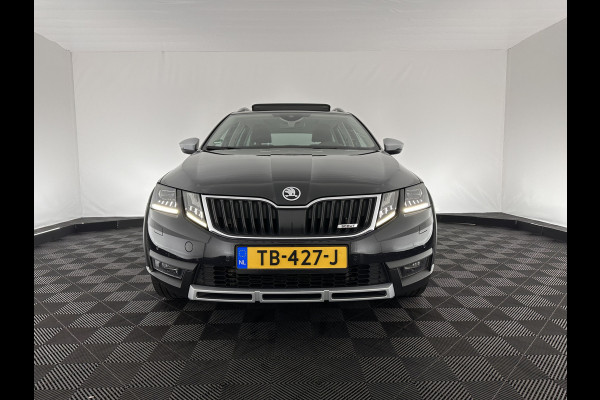 Škoda Octavia Combi 2.0 TDI SCOUT 4x4 Aut. *PANO | FULL-LED | LEDER-ALCANTARA | NAVI-FULLMAP | AMUNDSEN-AUDIO | COMFORT-SEATS | DAB+ | ECC | PDC | CRUISE | TOWBAR | 17''ALU*