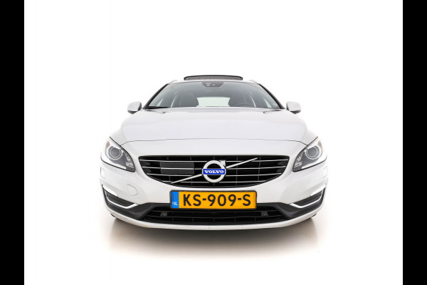 Volvo V60 2.4 D5 Twin Engine Summum Technology-Pack Aut. *PANO| BI-XENON | VOLLEDER | NAVI-FULLMAP | CAMERA | ECC | PDC | CRUISE | MEMORY | LANE-ASSIST*