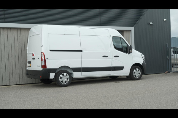 Renault Master T33 2.3 dCi 135 L2H2 Comfort | Direct Leverbaar | Navigatie | Parkeersensoren | Airco | Cruise Control