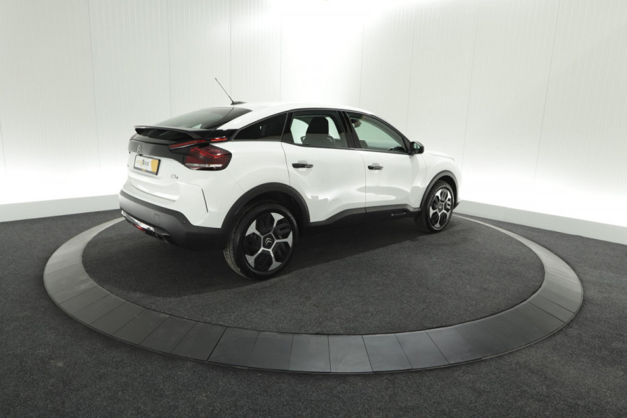 Citroën C4 Puretech 130 EAT8 Feel | Camera | Parkeersensoren | Navigatie | Apple Carplay