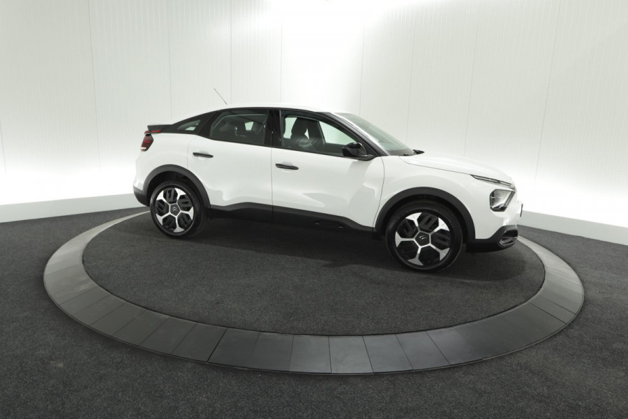 Citroën C4 Puretech 130 EAT8 Feel | Camera | Parkeersensoren | Navigatie | Apple Carplay