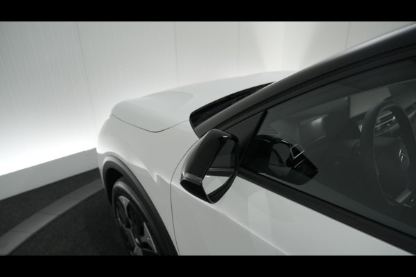 Citroën C4 Puretech 130 EAT8 Feel | Camera | Parkeersensoren | Navigatie | Apple Carplay