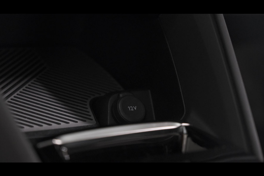 Citroën C4 Puretech 130 EAT8 Feel | Camera | Parkeersensoren | Navigatie | Apple Carplay