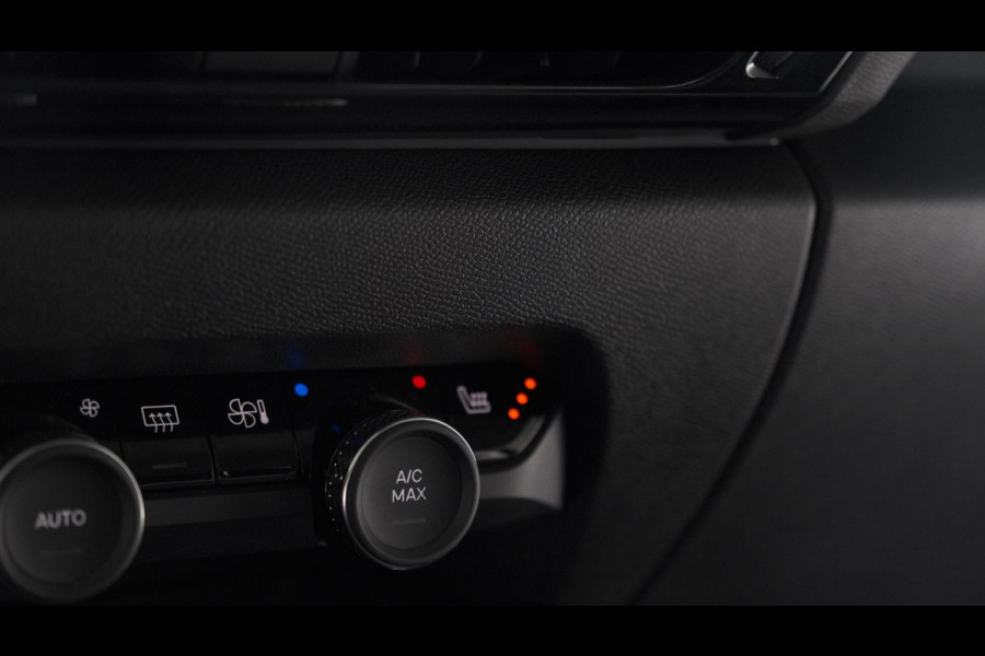 Citroën C4 Puretech 130 EAT8 Feel | Camera | Parkeersensoren | Navigatie | Apple Carplay