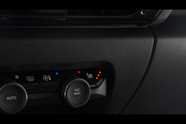 Citroën C4 Puretech 130 EAT8 Feel | Camera | Parkeersensoren | Navigatie | Apple Carplay