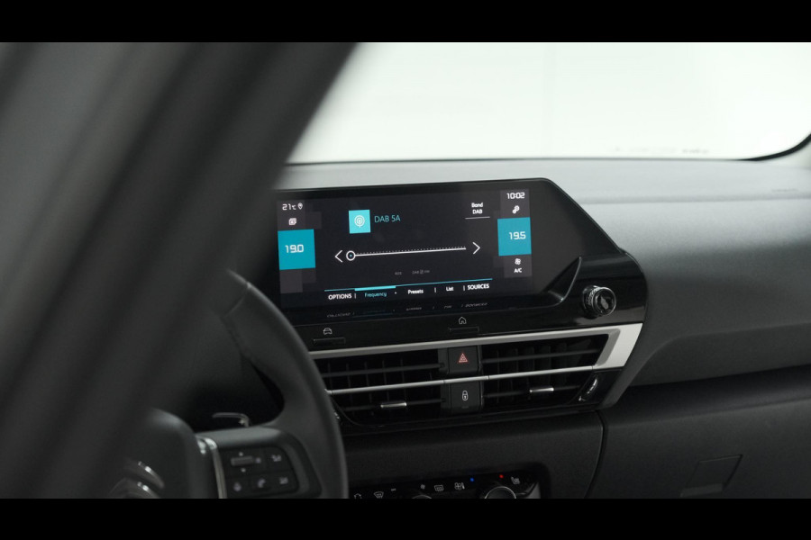 Citroën C4 Puretech 130 EAT8 Feel | Camera | Parkeersensoren | Navigatie | Apple Carplay