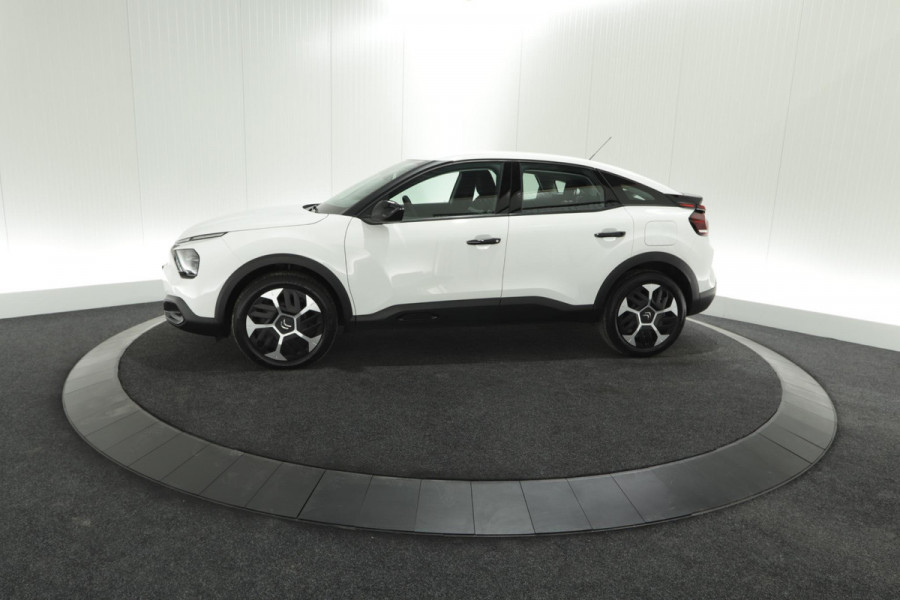 Citroën C4 Puretech 130 EAT8 Feel | Camera | Parkeersensoren | Navigatie | Apple Carplay